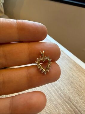 Vintage 14K Yellow Gold Charm Pendant with Diamonds